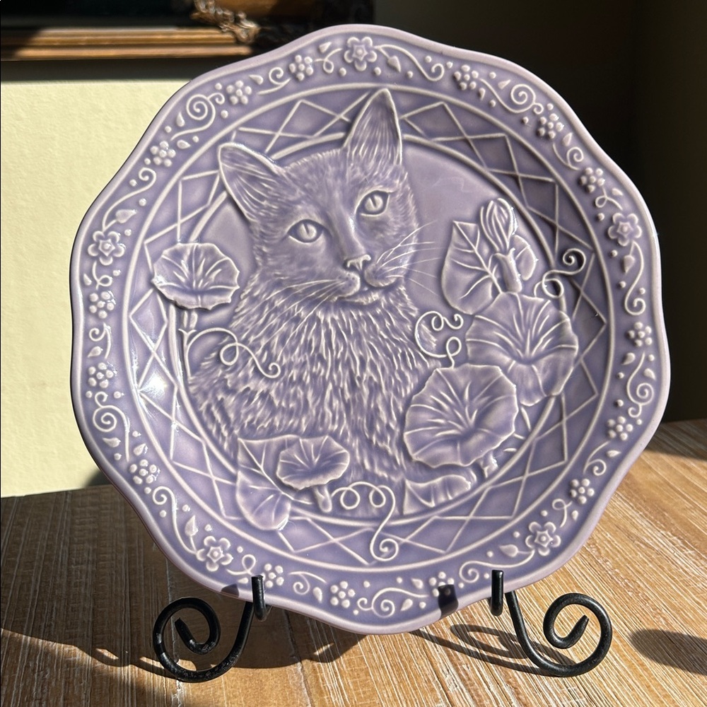 SALE Portugal The Meow Collection Patricia BA Shea Purple Majolica Cat Plates - Picture 12 of 16